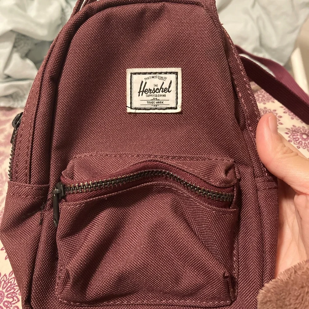 Herschel Supply Company authentic mini